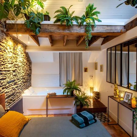 Love Room Boheme Les Petits Plaisirs Angers Exteriör bild